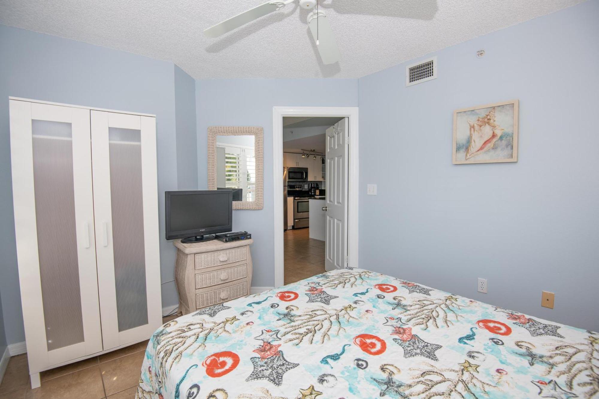 Open - Beach, Free Parking, Amenities, Family Friendly Villa St. Pete Beach Exterior photo