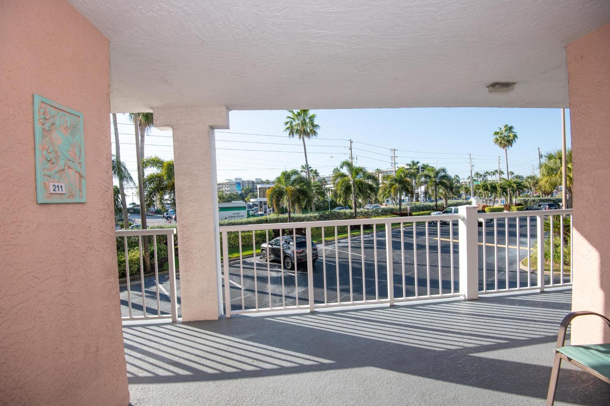 Open - Beach, Free Parking, Amenities, Family Friendly Villa St. Pete Beach Exterior photo